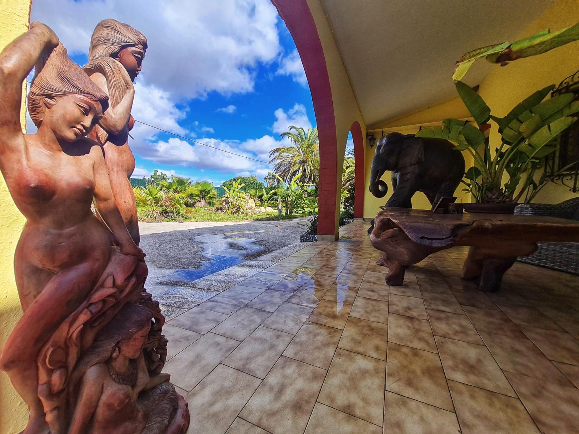 Villa Paraiso - Naturism Optional Adults Only Porches  Room photo