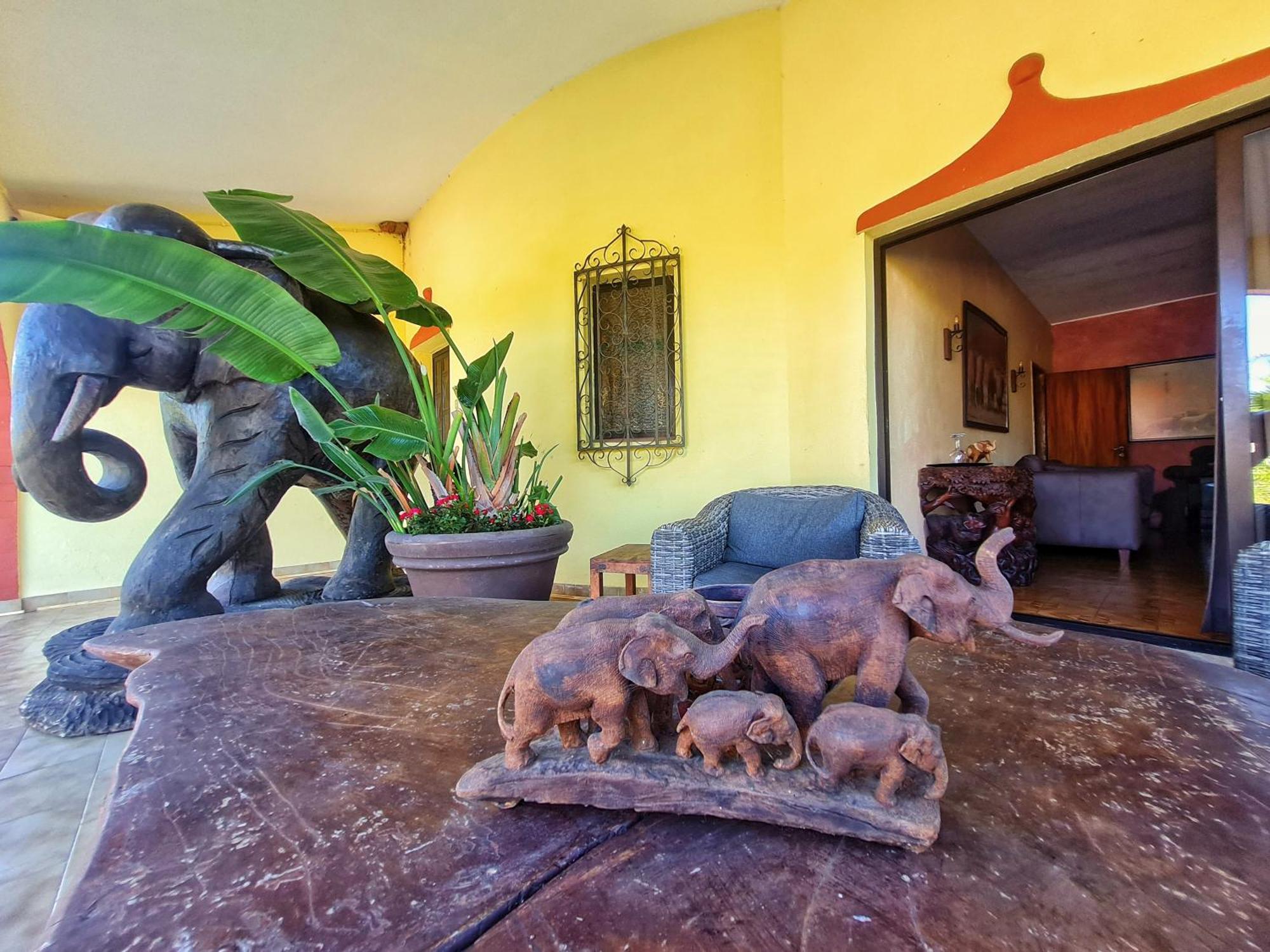 Villa Paraiso - Naturism Optional Adults Only Porches  Room photo